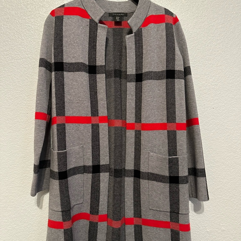 Tahari Gray Knit with Red Stripe